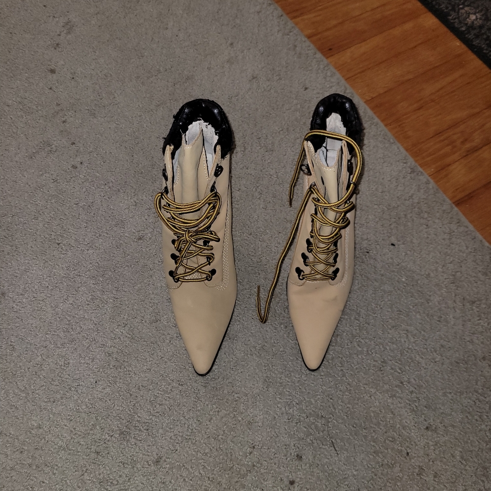 Steve madden boots size 8